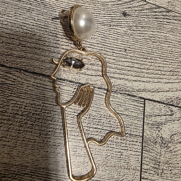 Gold Abstract Face Drop Earrings with Pearl Top - Picture 3 of 3